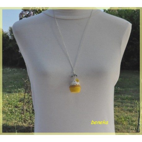 Sautoir cupcake jaune 